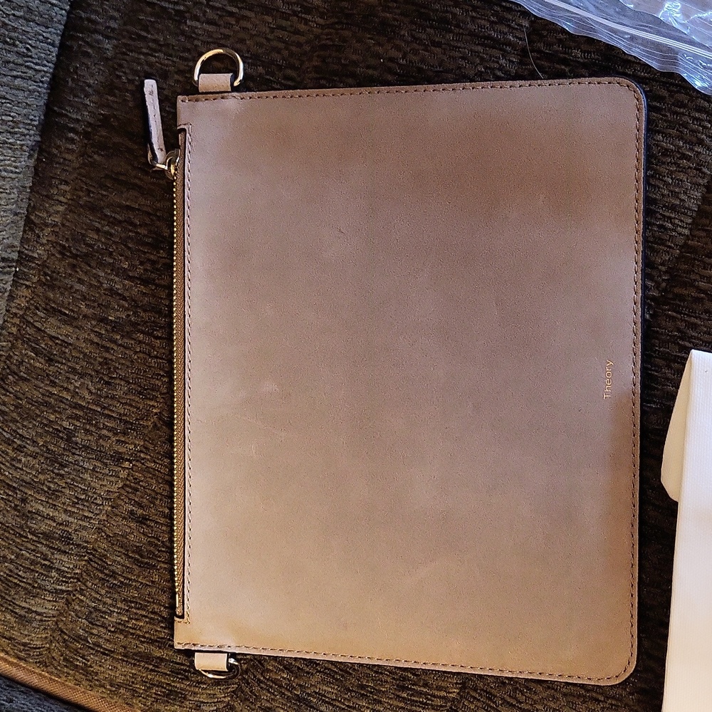 🆕️Theory Transformer khaki pouch ,suede - Picture 2 of 5